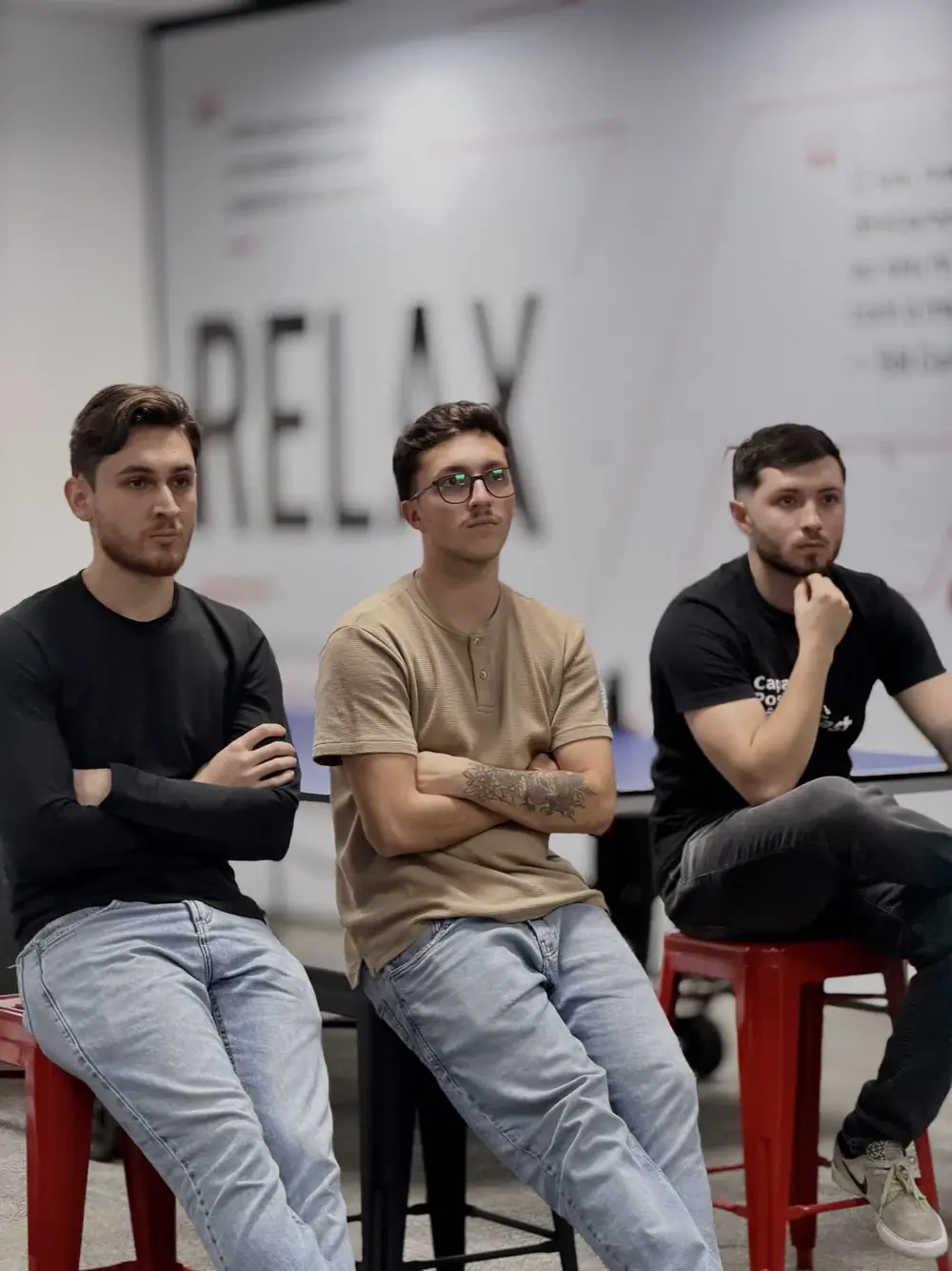 Integrantes da equipe participando de um encontro de aprendizado